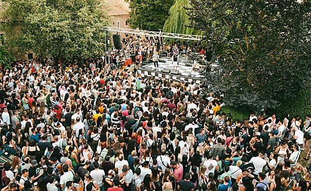 Concierto de Itaca Band en el Tablero de Música. 