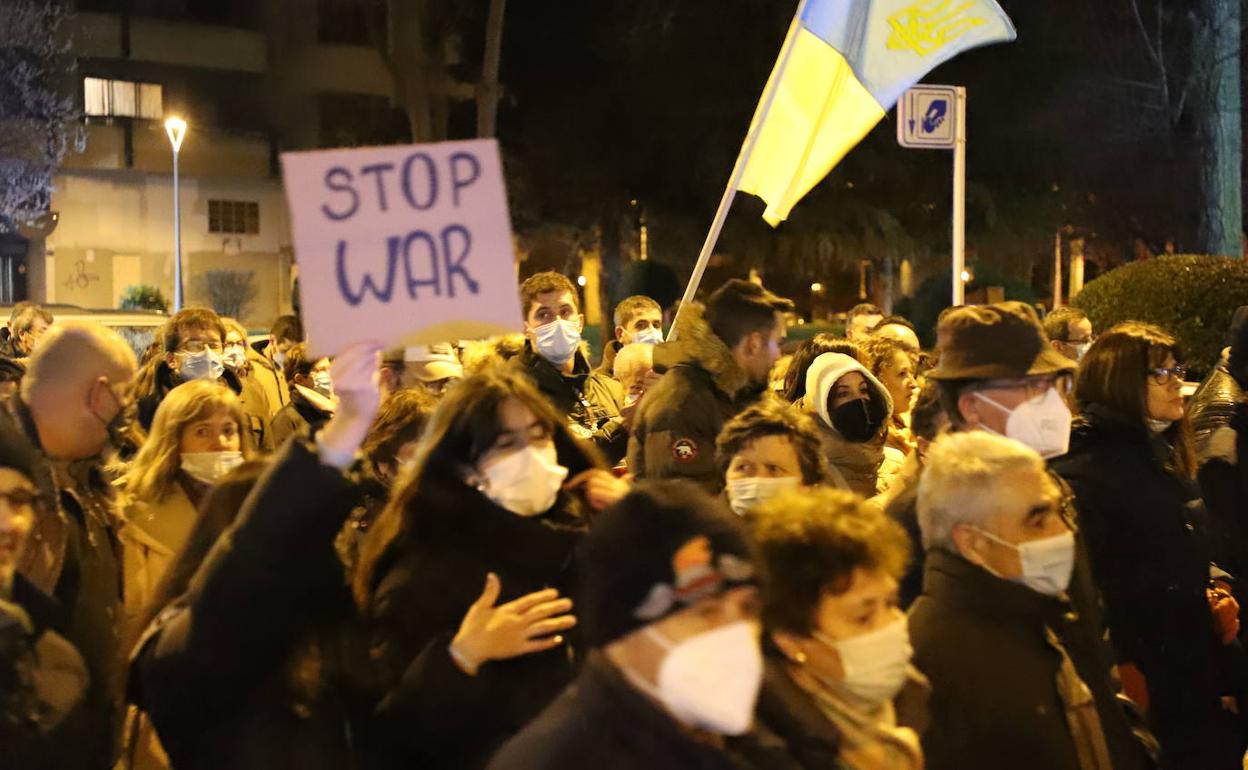 Manifestación contra la guerra de Ucrania en Burgos.