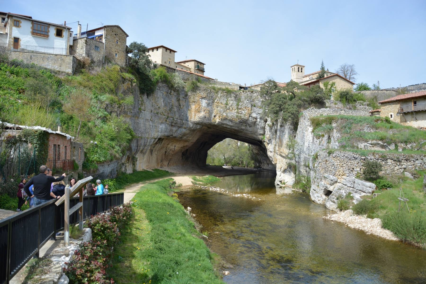 Burgos, líder en turismo nacional en Castilla y León