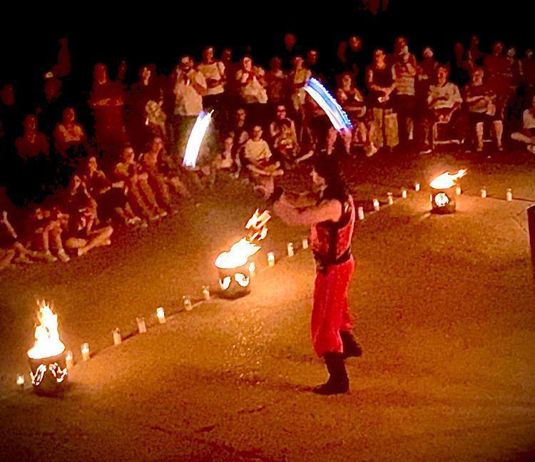 Fotos: Peñaranda bajo la luz de ñas velas