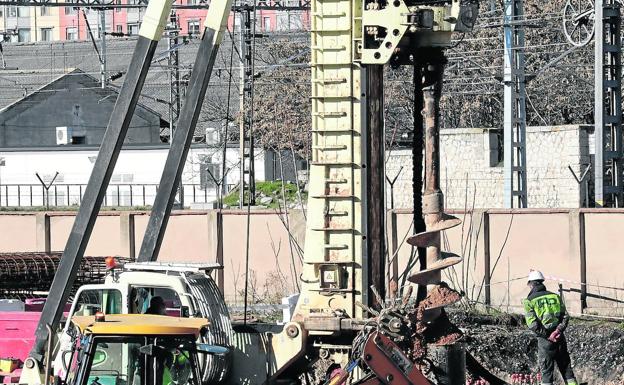 Obras entre el túnel de Labradores y la calle Panaderos para el nuevo paso subterráneo licitada por varias administraciones. 