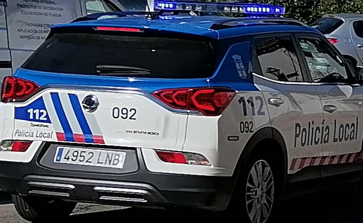 Vehículo de la Policía Local.