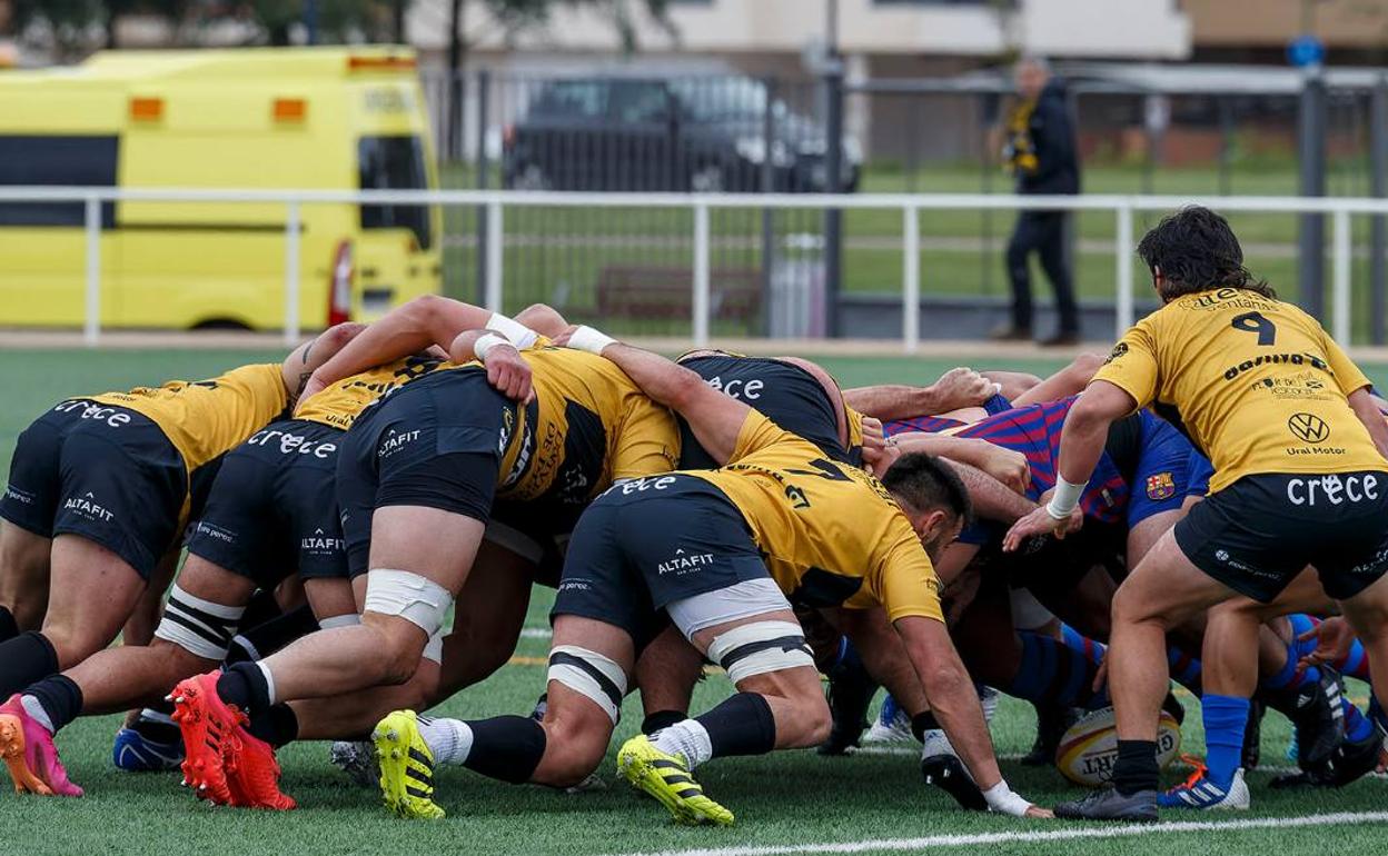 Partido de la temporada pasada ante el Barça Rugby en el Bienvenido Nieto