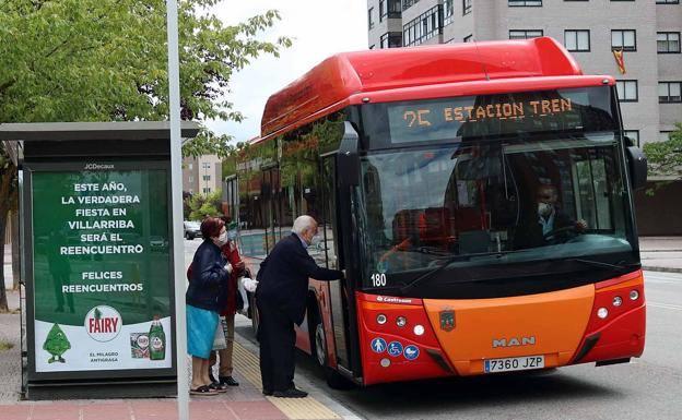 El alcalde anuncia un 50% de descuento en las tarifas del bus en Burgos