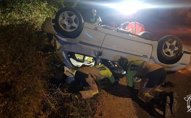 Muere un hombre tras volcar con su vehículo en San Millán de Juarros