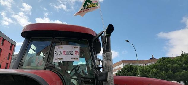 Fotos: Agricultores y ganaderos de Burgos protestan ante la crisis del sector