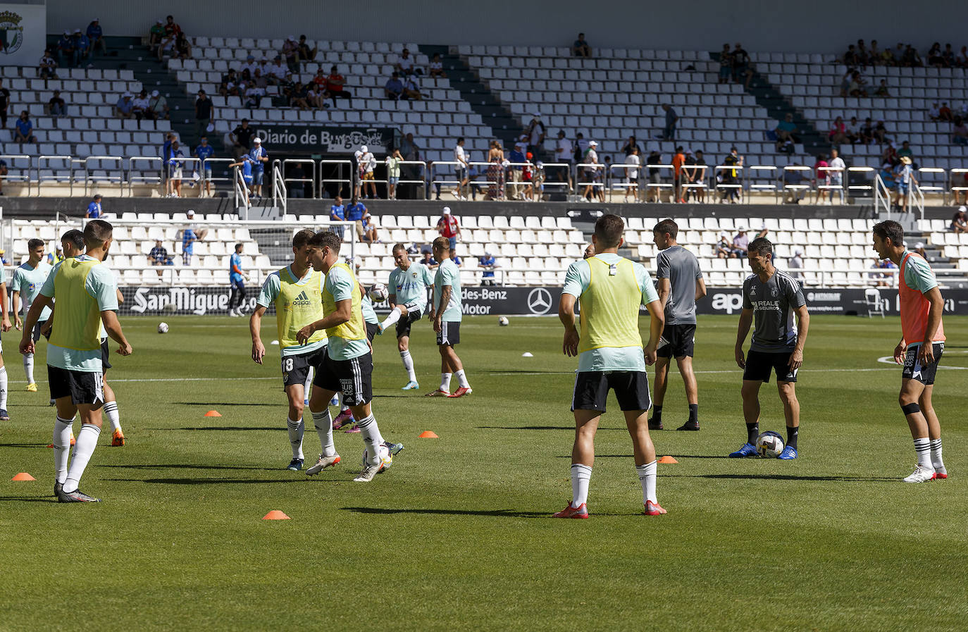 Fotos: El Burgos CF - Real Oviedo, en imágenes