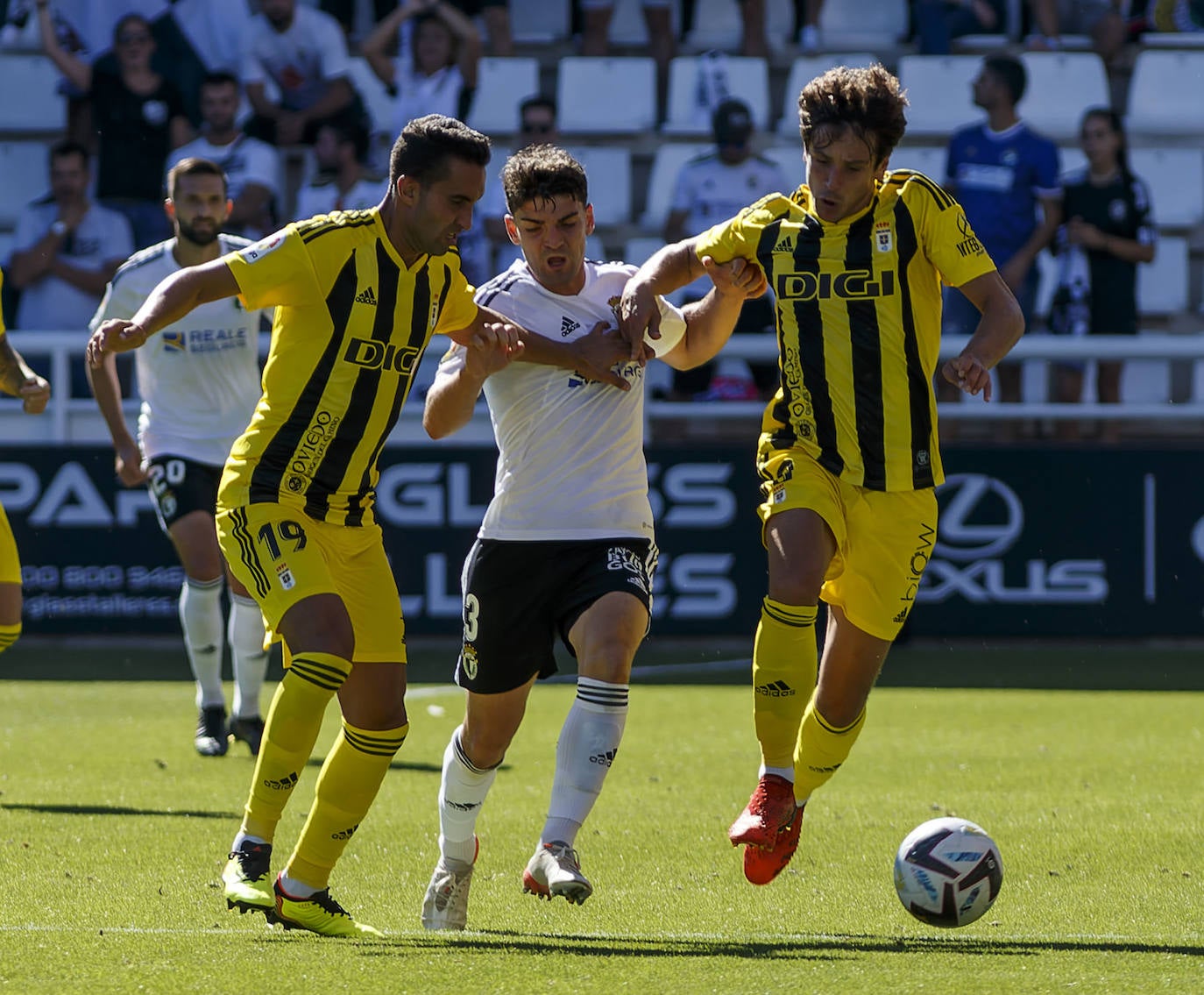 Fotos: El Burgos CF - Real Oviedo, en imágenes