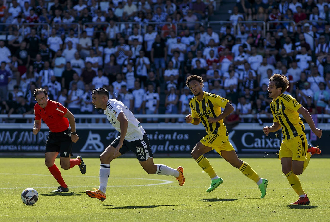 Fotos: El Burgos CF - Real Oviedo, en imágenes