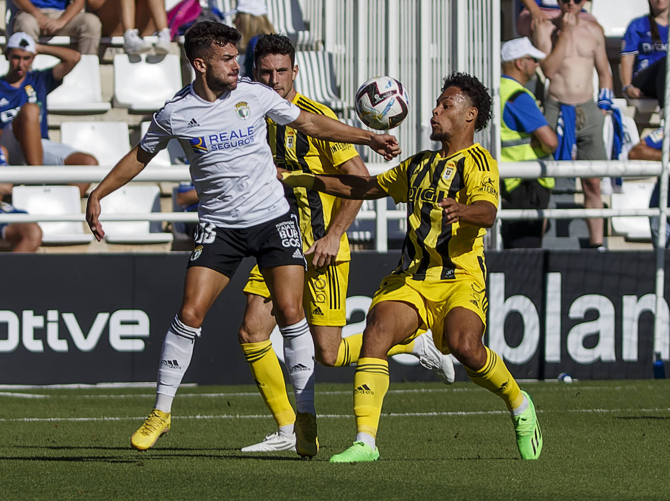 Fotos: El Burgos CF - Real Oviedo, en imágenes