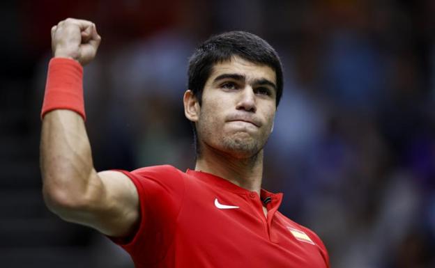 Carlos Alcaraz celebra un punto durante su partido ante Soon Woo Kwon. 