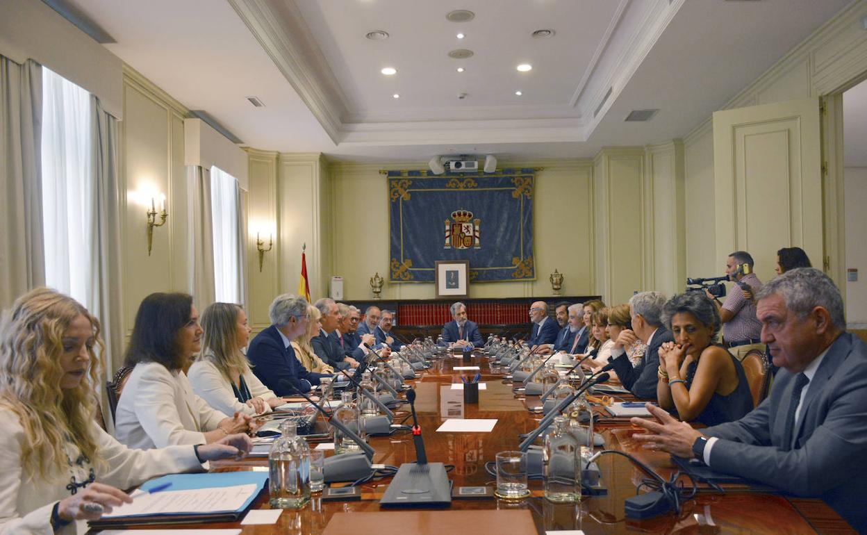 Los miembros del CGPJ antes de comenzar un pleno extraordinario a principios de septiembre sobre la renovación del Tribunal Constitucional.