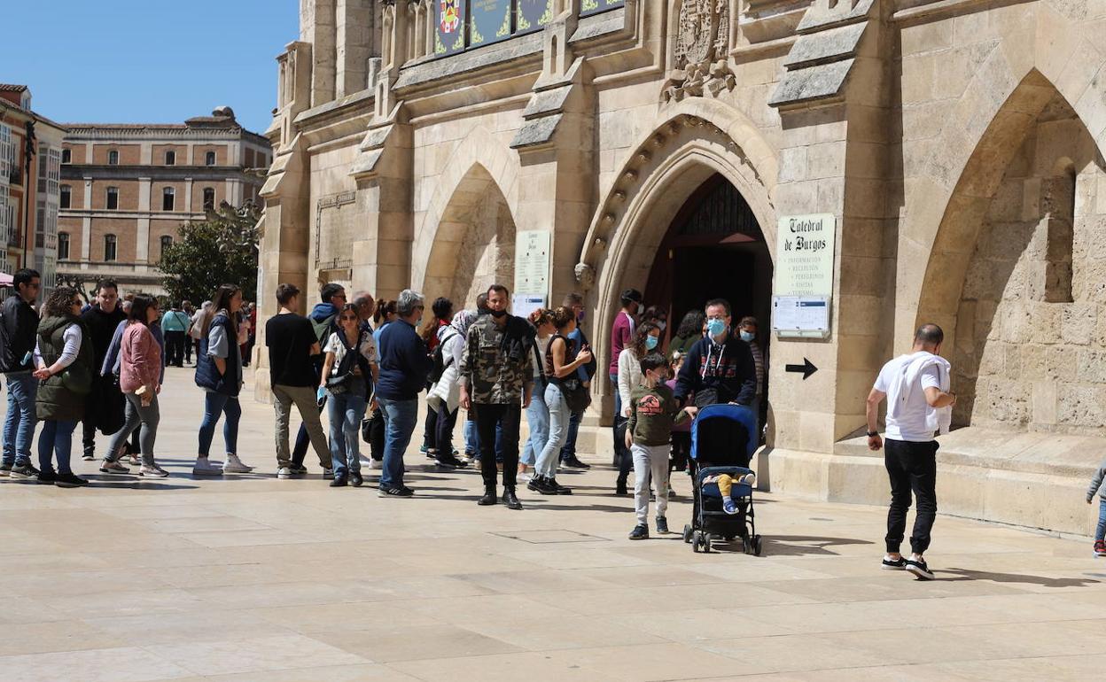 La Catedral continúa siendo uno de los mayores reclamos turísticos de Burgos. 