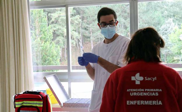 Un servicio de taxi garantizará que las vacunas de la gripe y la covid-19 lleguen a todo Burgos