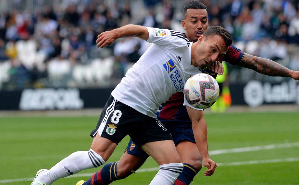 Imagen de archivo de uno de los partidos disputados por el Burgos CF.