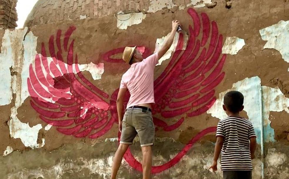 El mirandés Tinte Rosa da alas al Poblado Nubio de Aswan