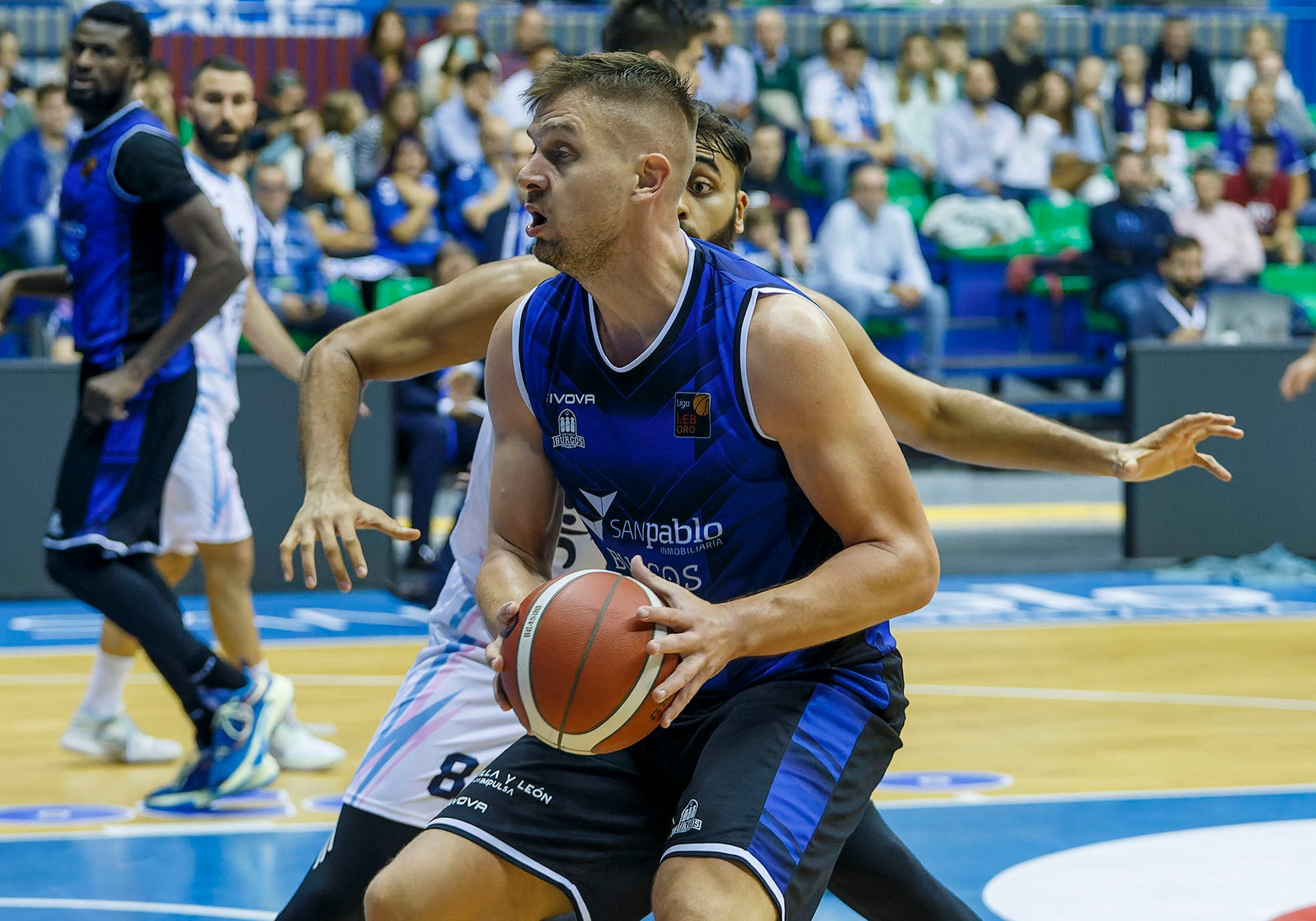 Fotos: Victoria del San Pablo frente al Melilla en su camino de regreso a ACB