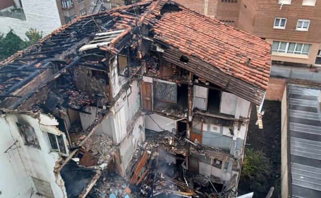 Se derrumba un edificio de la calle San Agustín de Miranda de Ebro