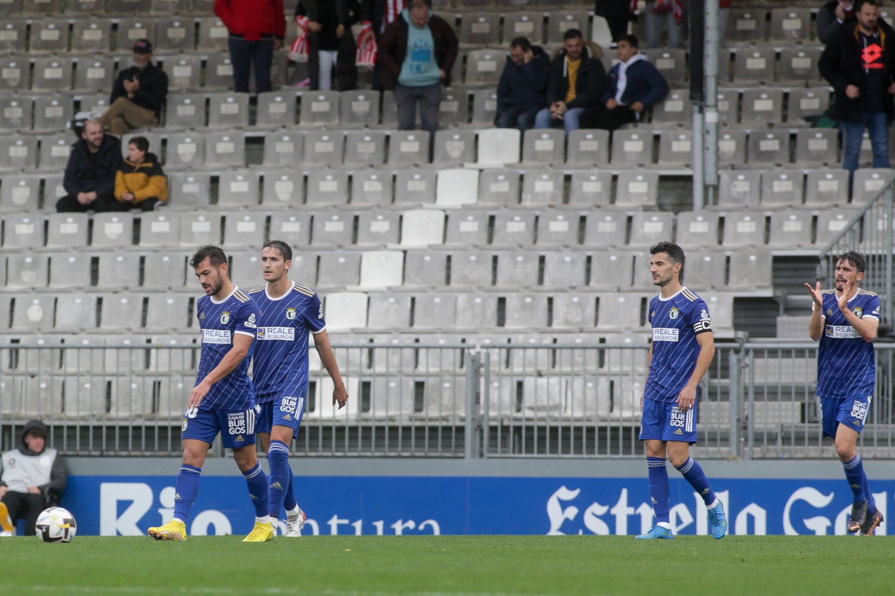 Fotos: El Burgos sufre la primera derrota de la temporada ante el Lugo