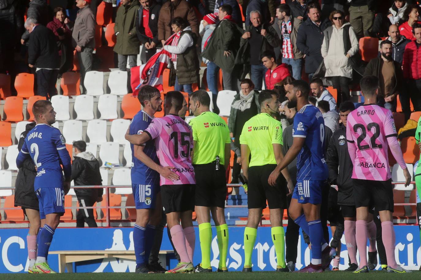 Fotos: El Burgos sufre la primera derrota de la temporada ante el Lugo