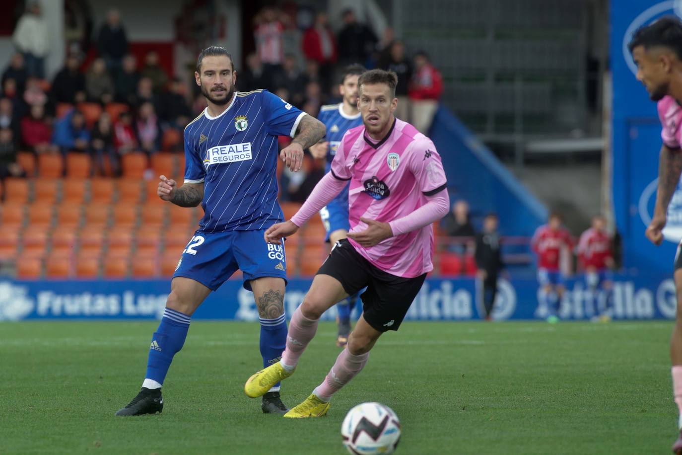 Fotos: El Burgos sufre la primera derrota de la temporada ante el Lugo