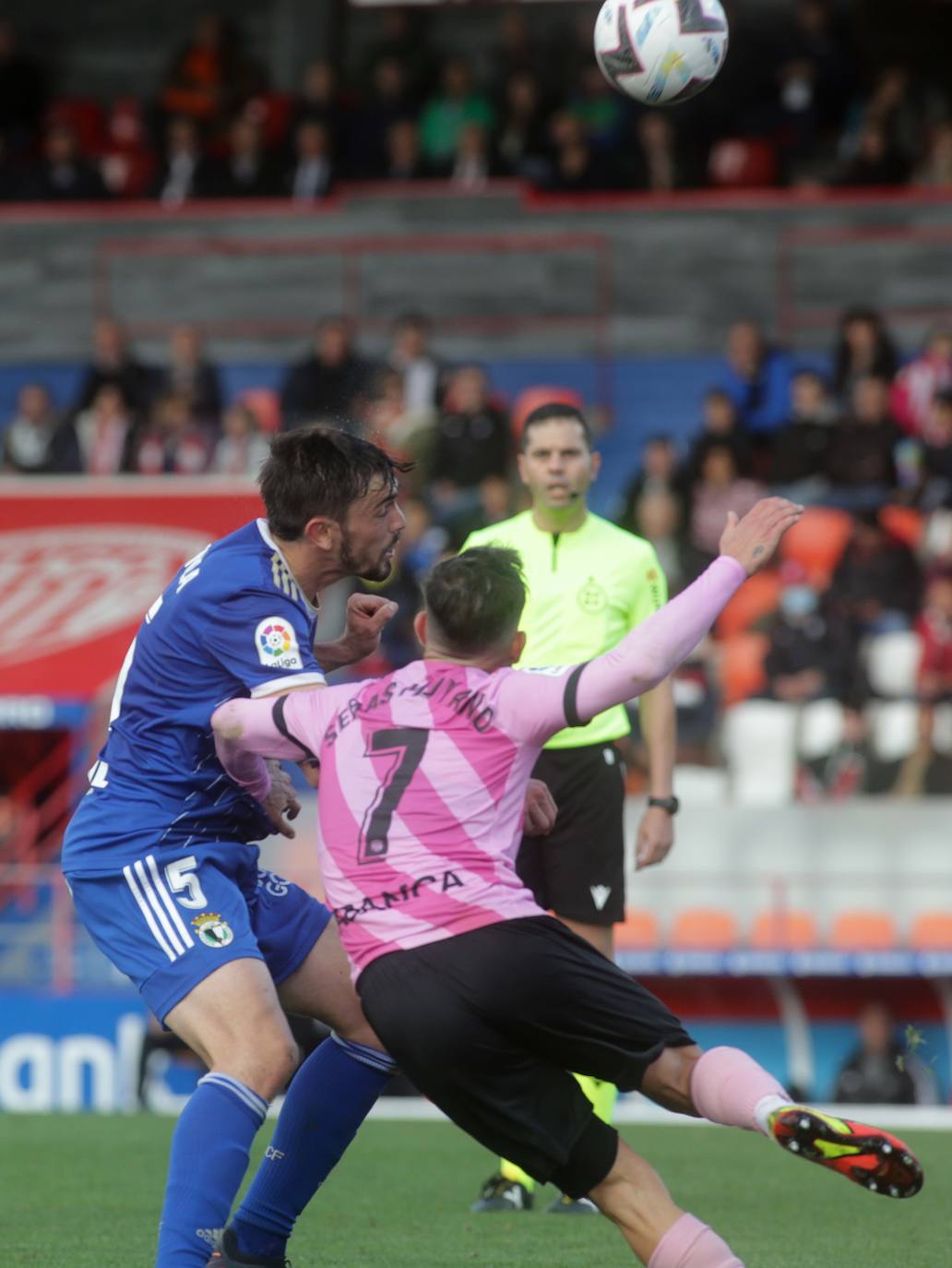 Fotos: El Burgos sufre la primera derrota de la temporada ante el Lugo