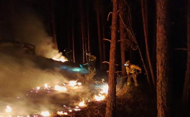 El PSOE califica de «raquítico» el dispositivo contra incendios de la Junta en Valle de Mena