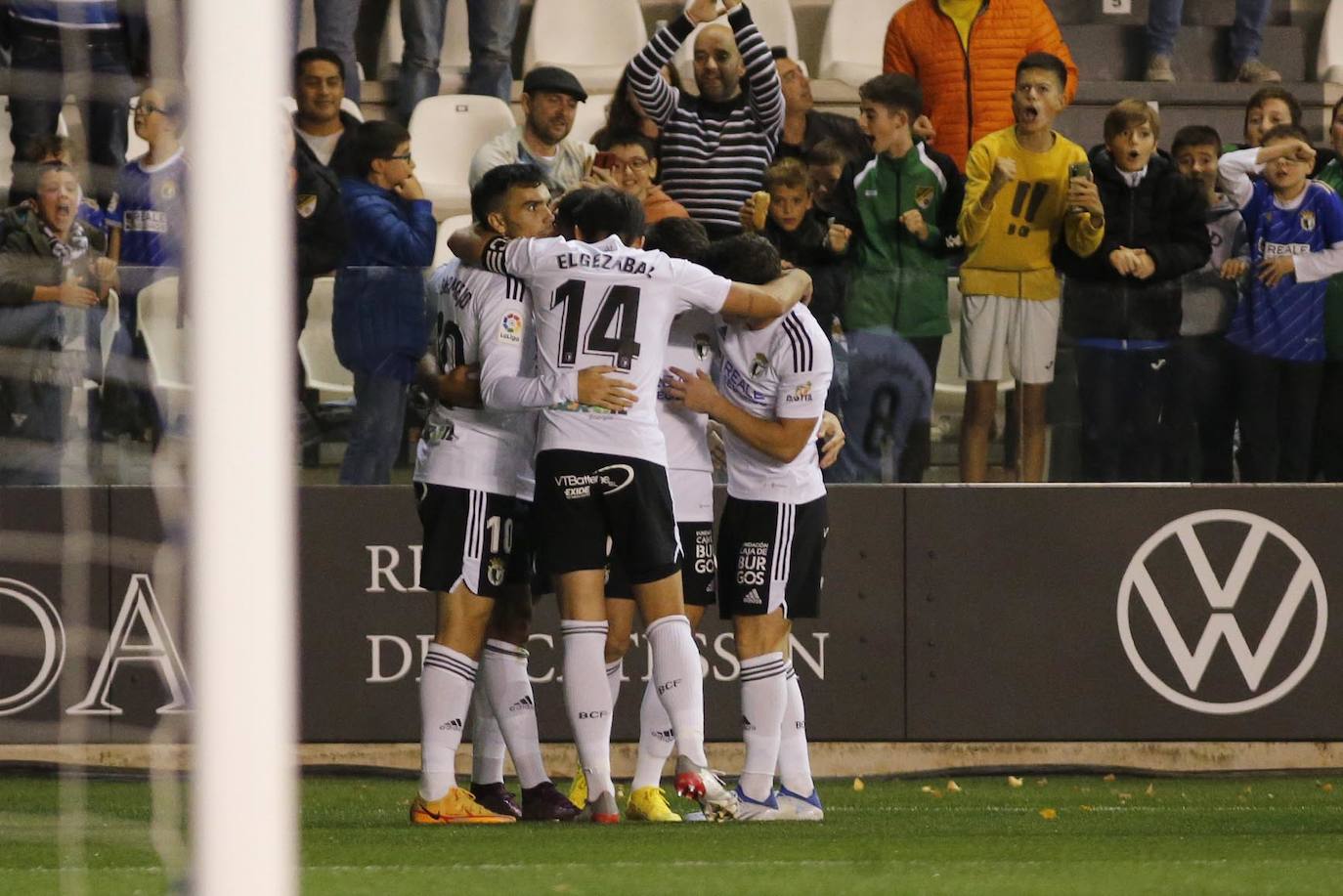 Imágenes de la victoria del Burgos CF ante la UD Ibiza este sábado en El Plantío
