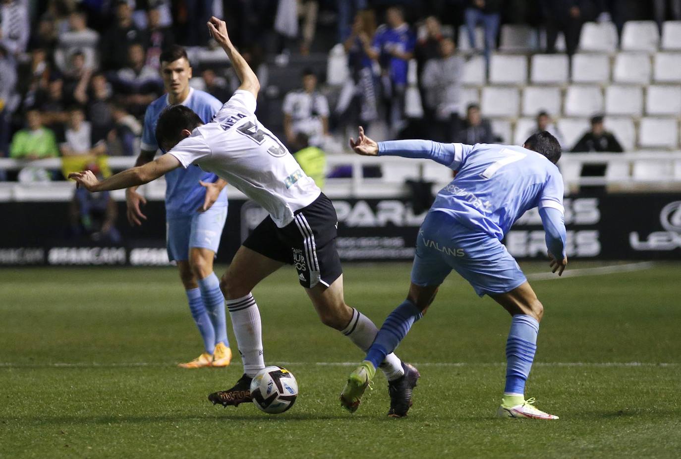Imágenes de la victoria del Burgos CF ante la UD Ibiza este sábado en El Plantío