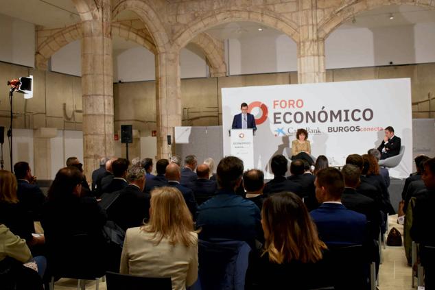 Gerardo Cuerva, presidente de CEPYME, y Gloría Díez, coordinadora de BURGOSconecta 