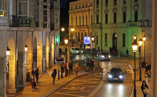 El cambio de 20.000 luminarias por luces led en Burgos se retrasará a 2023