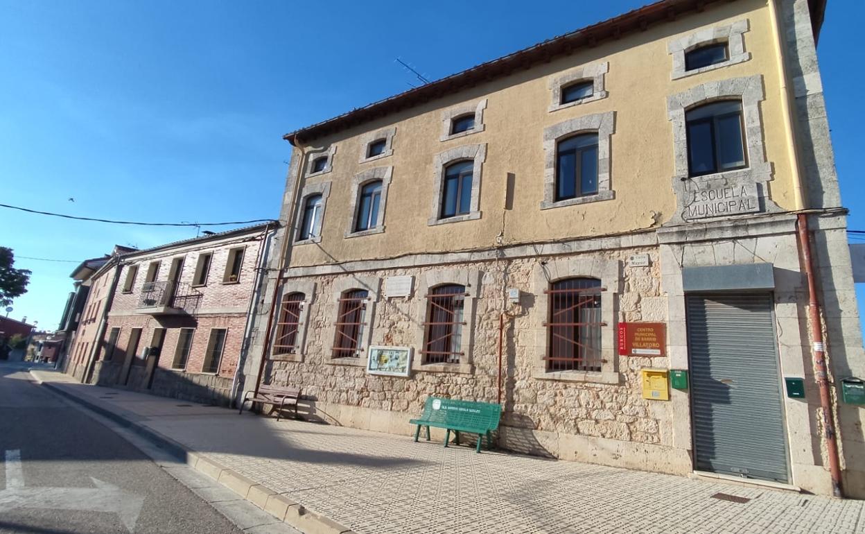 Villatoro lleva más de dos décadas esperando una solución a las filtraciones de agua.