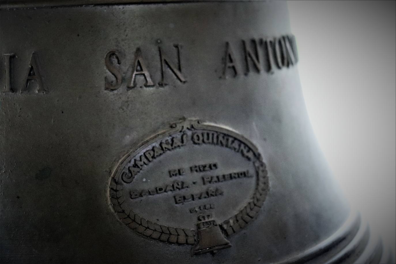 La Asociación de Campaneros de Burgos confía en que la UNESCO declare como Patrimonio Cultural Inmaterial el toque manual de campana. Mientras tanto, ellos llevan años trabajando por preservarlo. Están recopilando toques, trabajan para sacar adelante un centro de interpretación, han creado una escuela de campaneros y, además, se encargan del toque manual en algunas parroquias burgalesas. 