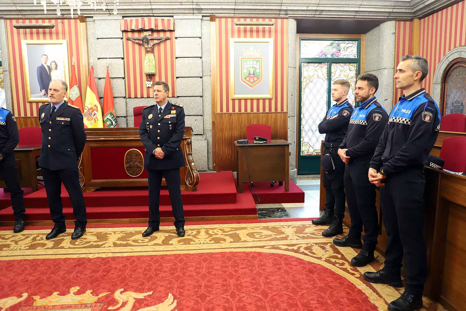 Fotos: 14 nuevos policías velarán por los burgaleses