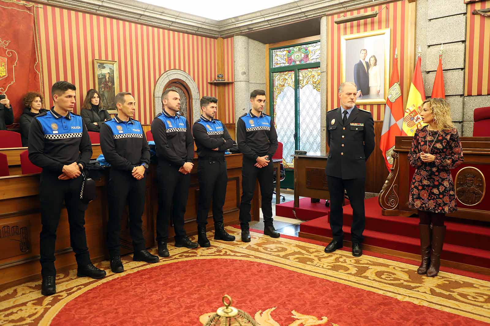 Fotos: 14 nuevos policías velarán por los burgaleses