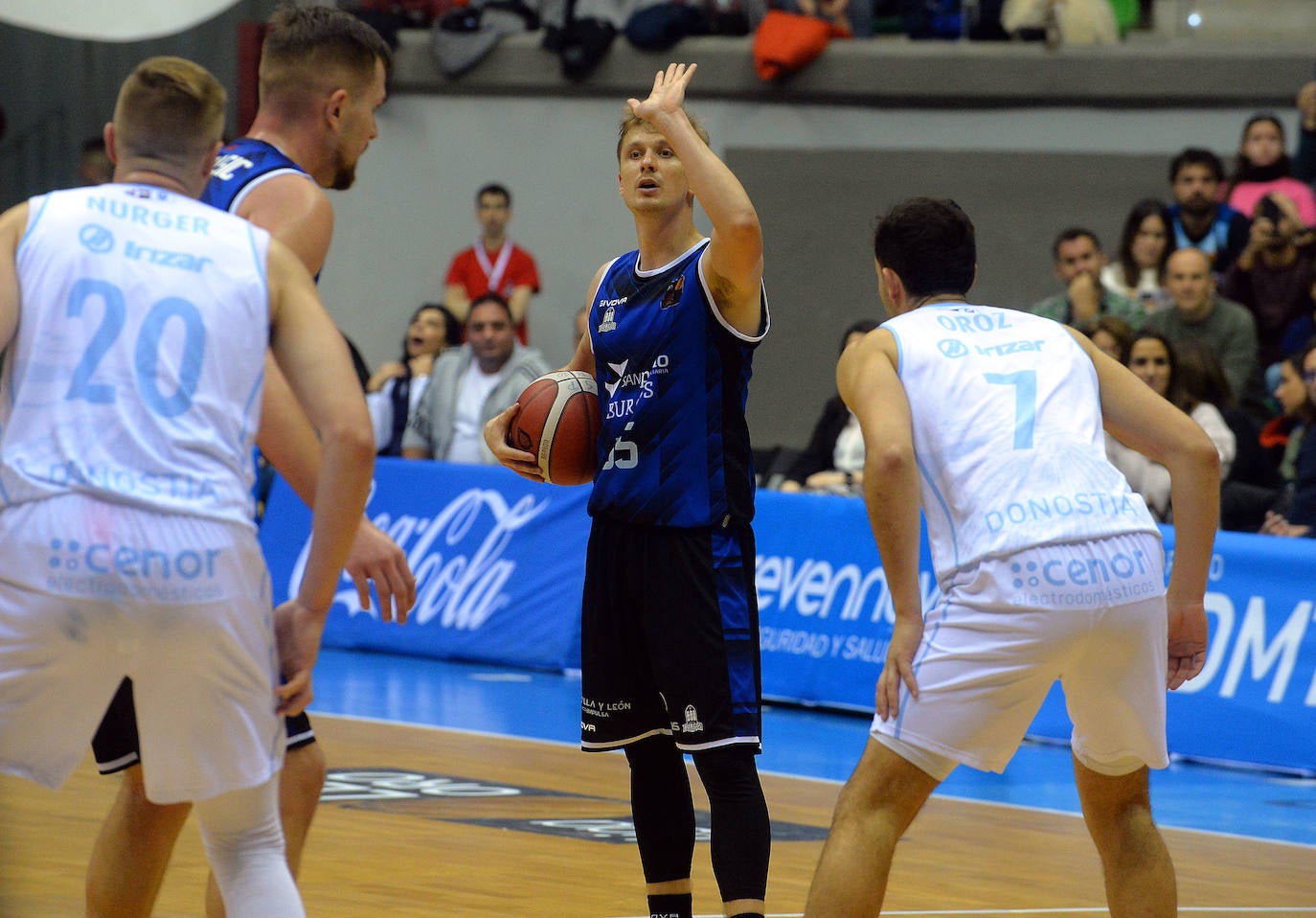 Fotos: Imágenes del partido entre el Hereda San Pablo Burgos y el Guuk Gipuzkoa Basket