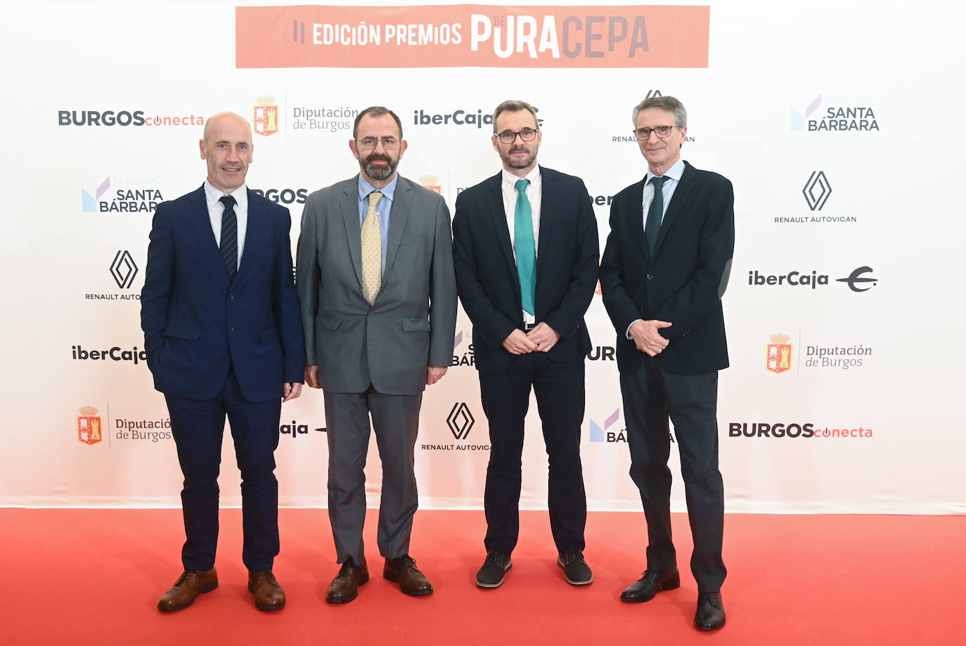 Representantes de Ibercaja, uno de los patrocinadores de los Premios Pura Cepa.