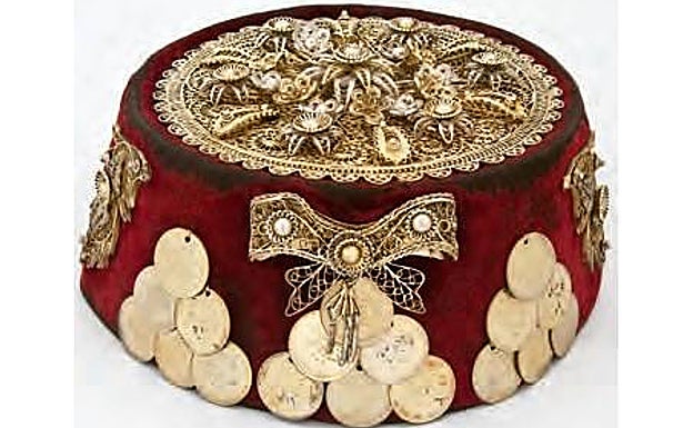 Pieza de Indumentaria tradicional incluida en la Lista Roja. 