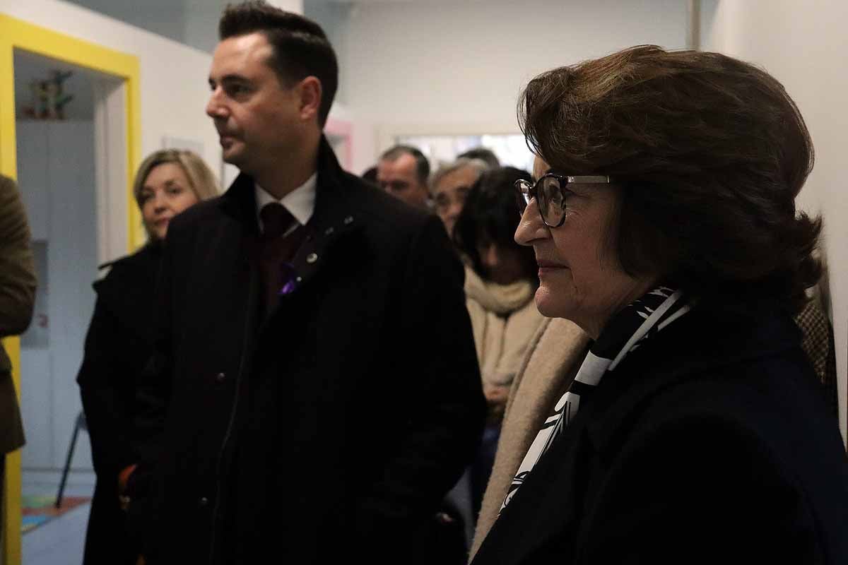 El centro de Autismo Burgos trabaja con 52 familias como punto esencial del desarrollo del niño. Por el programa de Autismo Burgos BBMiradas han pasado 282 niños, de los que 100 han pasado a intervención en el centro y se ha diagnosticado trastorno del espectro autista en otros 70. 