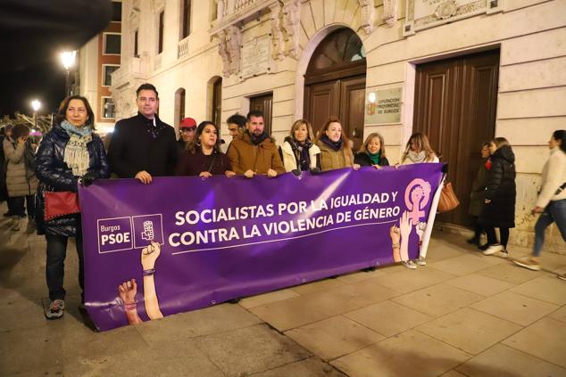 Fotos: El centro de Burgos se llena contra la violencia de género