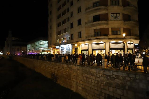 Fotos: El centro de Burgos se llena contra la violencia de género