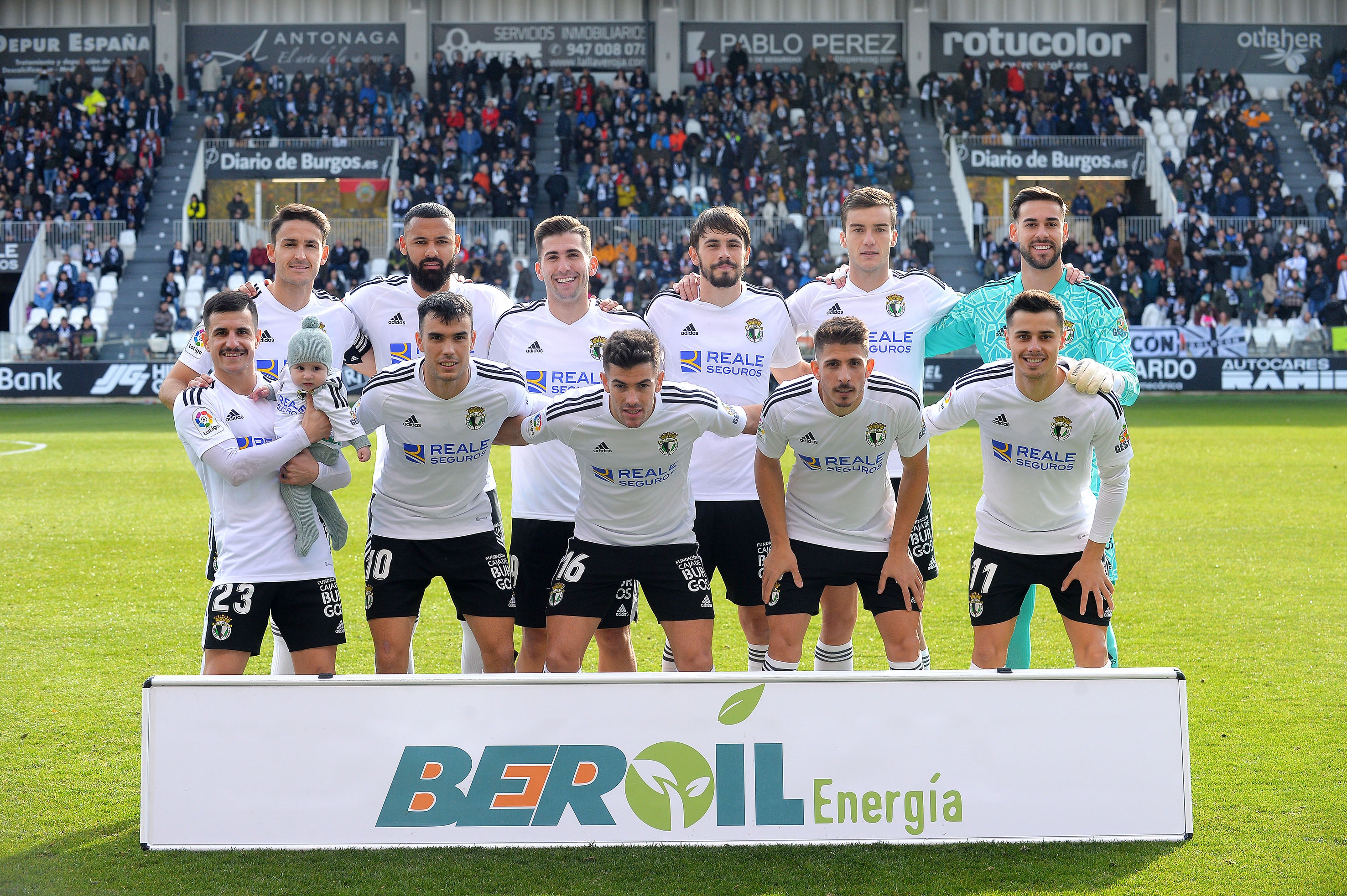 Fotos: El Burgos CF suma un punto en el último suspiro ante el Real Zaragoza