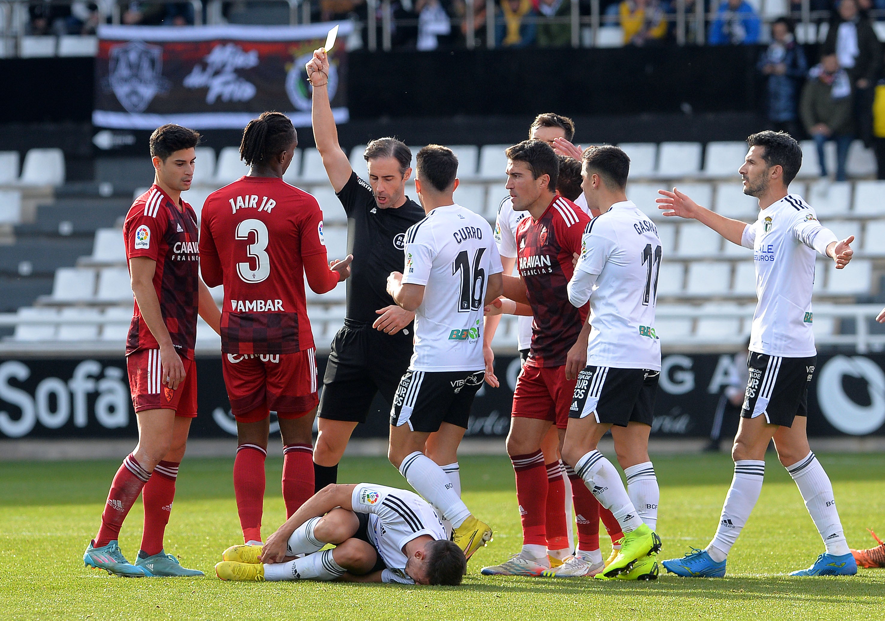 Fotos: El Burgos CF suma un punto en el último suspiro ante el Real Zaragoza