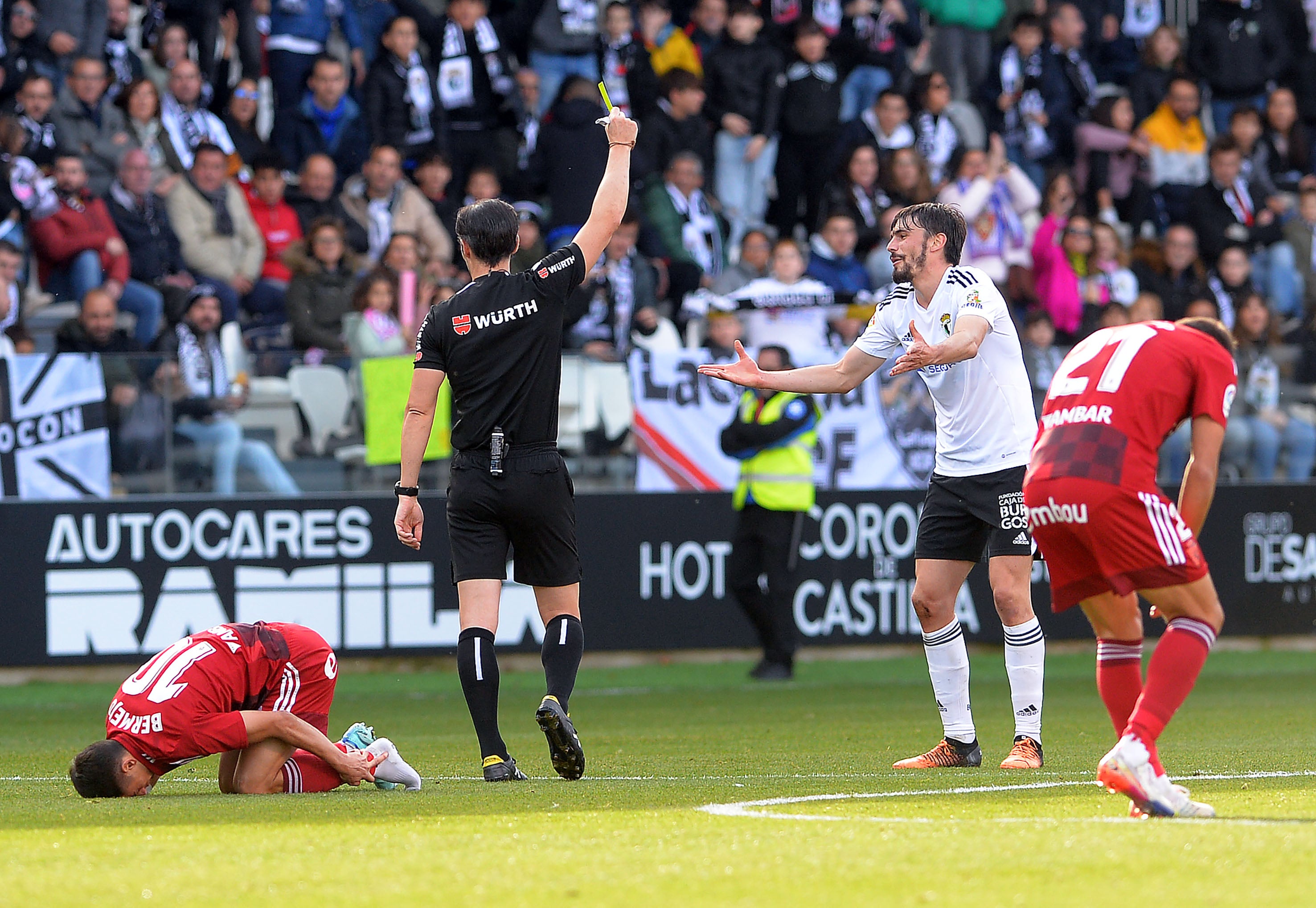 Fotos: El Burgos CF suma un punto en el último suspiro ante el Real Zaragoza