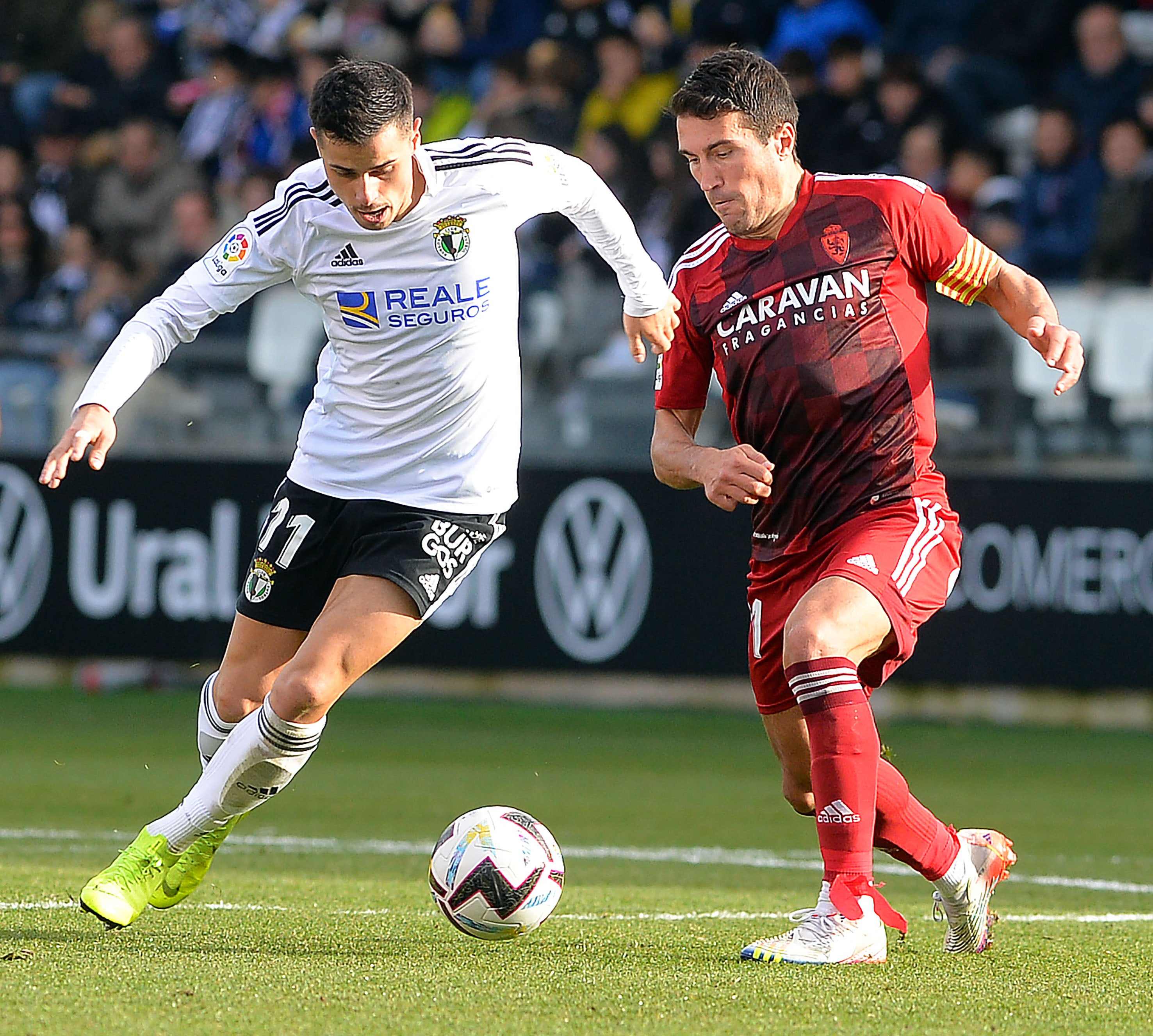 Fotos: El Burgos CF suma un punto en el último suspiro ante el Real Zaragoza