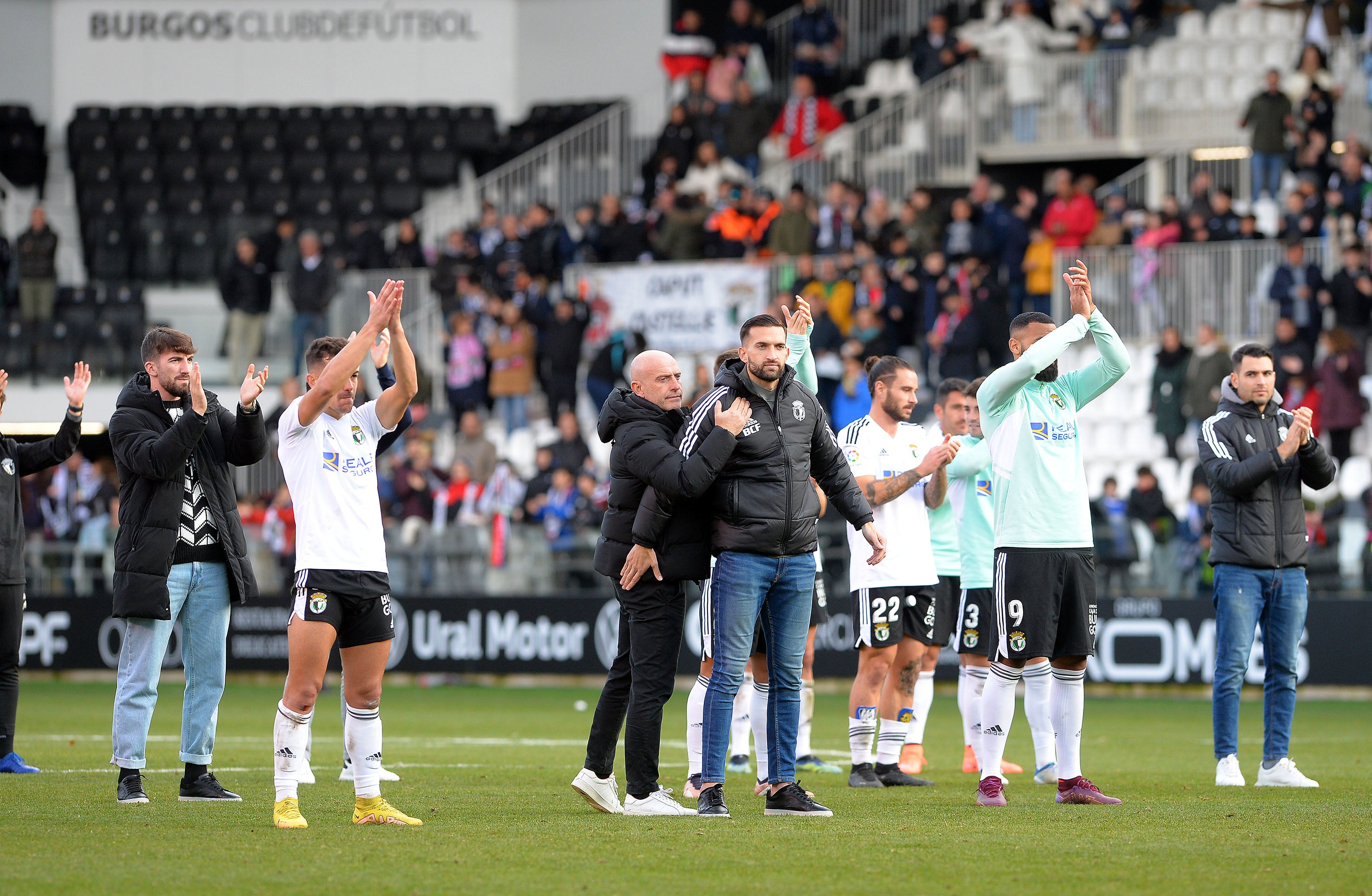 Fotos: El Burgos CF suma un punto en el último suspiro ante el Real Zaragoza