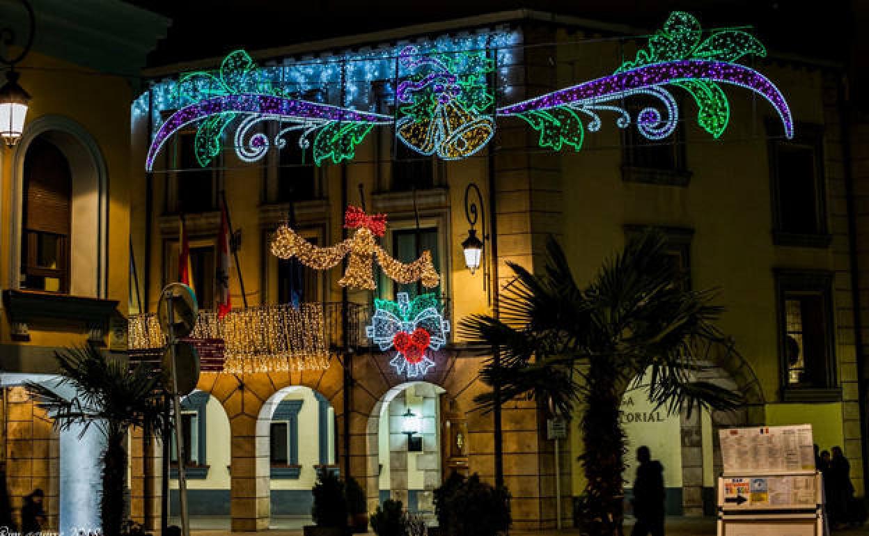 Luces ornamentales de Navidad en Aranda de Duero.