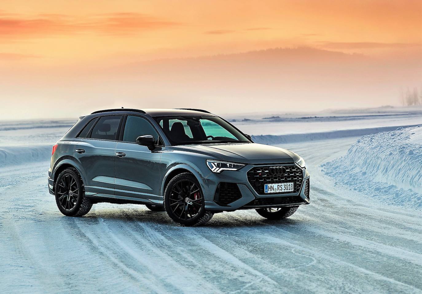 Audi celebra el décimo aniversario del RS Q3 con el modelo 10 Years Edition, también en la versión Sportback (en la imagen). 