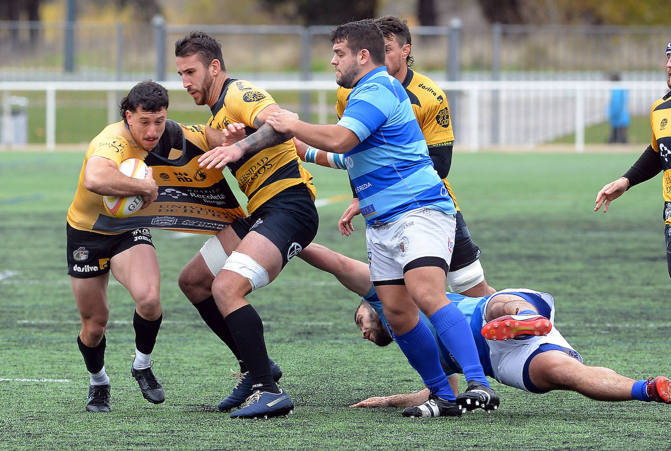 Imágenes de la victoria de Recoletas Burgos UBU ante Complutense Cisneros este domingo en San Amaro