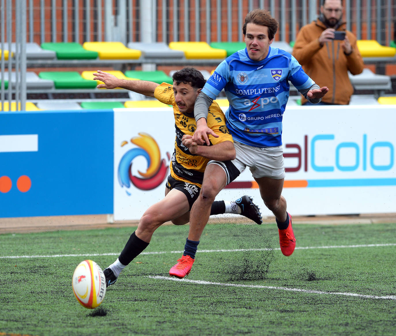 Imágenes de la victoria de Recoletas Burgos UBU ante Complutense Cisneros este domingo en San Amaro